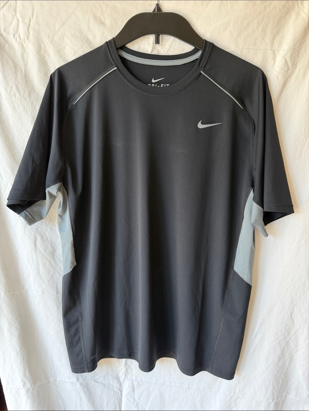 Nike Men’s Short Sleeve Dri-FIT Training Tee in Black and Gray